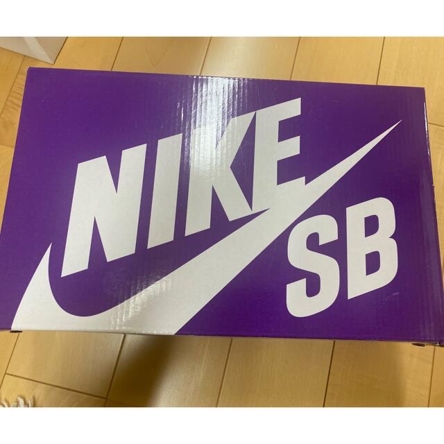 Supreme(シュプリーム)のsupreme NIKE SB DUNK LOW グリーン　26.5 メンズの靴/シューズ(スニーカー)の商品写真