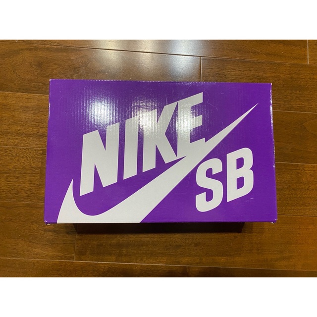 Supreme(シュプリーム)のsupreme NIKE SB DUNK LOW グリーン　26.5 メンズの靴/シューズ(スニーカー)の商品写真