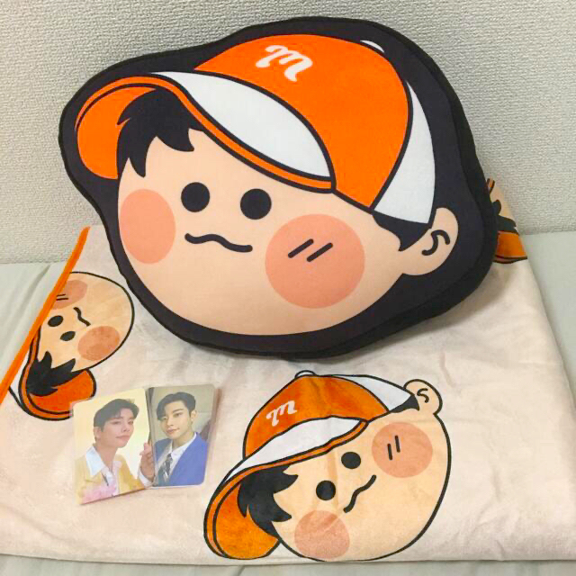 ASTRO MJ Happy virus クッション・ブランケット | フリマアプリ ラクマ ASTRO MJ Happy virus クッション・ブランケット | フリマアプリ ラクマ
