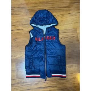 トミーヒルフィガー(TOMMY HILFIGER)のキッズ トミーヒルフィガー ダウンベスト(ジャケット/上着)