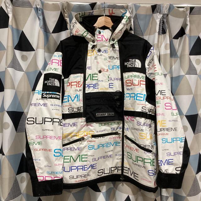 Supreme(シュプリーム)のシュプリーム×ノースフェイス　21AW スティープテックロゴ総柄ジャケット メンズのジャケット/アウター(マウンテンパーカー)の商品写真