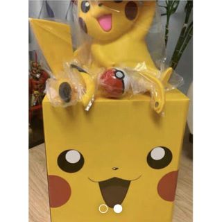 ポケモン ピカチュウ　39cm 等身大 フィギュア　海外製