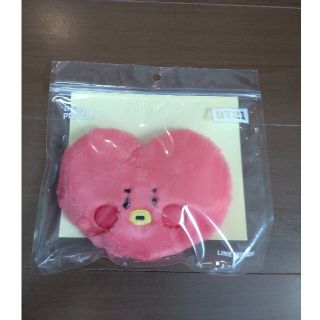 ビーティーイシビル(BT21)の【匿名配送】BT21 BTS TATA 新品 ファーポーチ タタ テヒョン(アイドルグッズ)