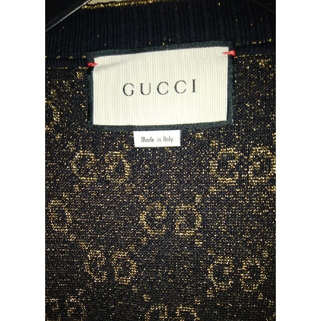 Gucci(グッチ)のkmama様ご専用GUCCIゴールドロゴカーディガン44～46 レディースのトップス(カーディガン)の商品写真