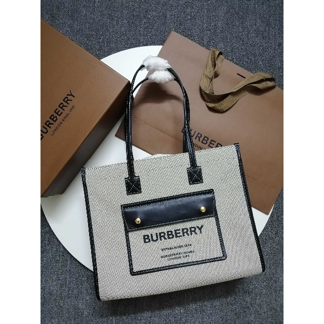 CELINE セリーヌベルト 新品未使用 - tigeriam.com