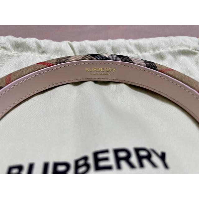 BURBERRY(バーバリー)のぁすじゅん様　BURBERRY  カチューシャ レディースのヘアアクセサリー(カチューシャ)の商品写真