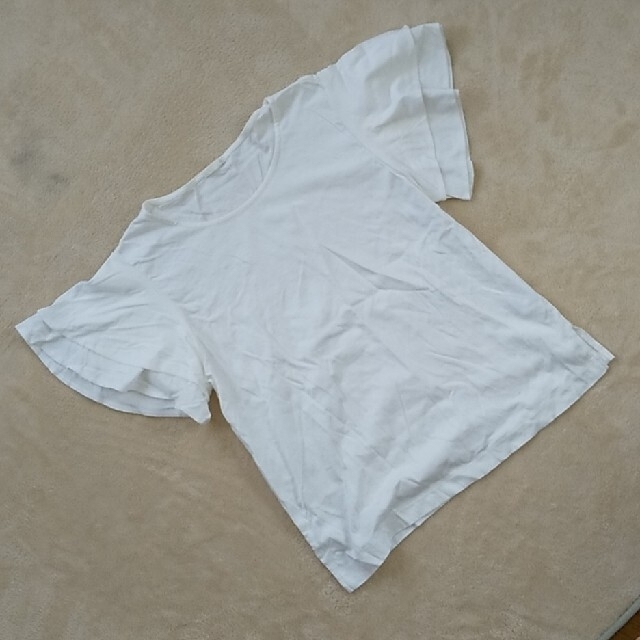 GU(ジーユー)のフリル袖 レディースのトップス(シャツ/ブラウス(半袖/袖なし))の商品写真