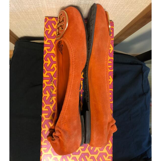 Tory Burch(トリーバーチ)の【値下げ】トリーバーチ Tory Burch/スウェードバレエシューズ　【箱付】 レディースの靴/シューズ(バレエシューズ)の商品写真