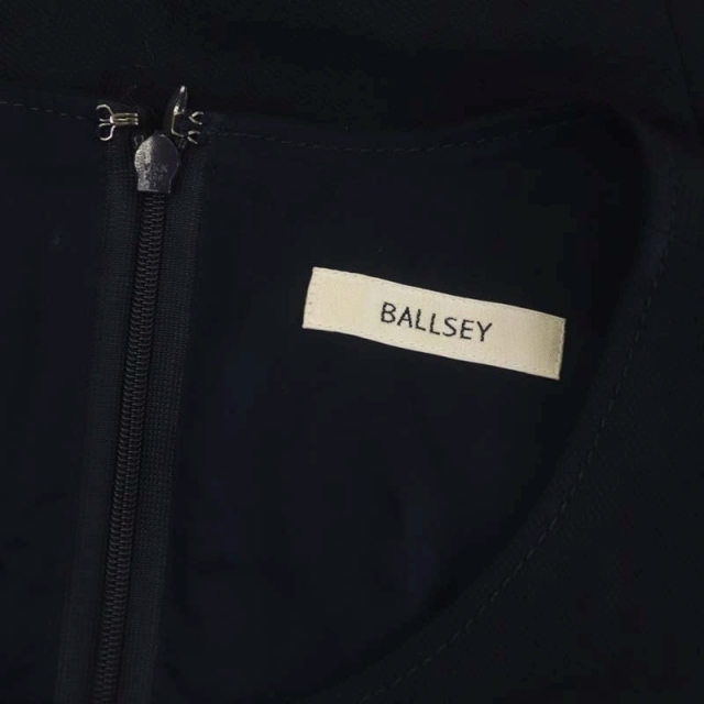 Ballsey(ボールジィ)のボールジー BALLSEY トゥモローランド ノースリーブワンピース 38 紺 レディースのワンピース(ひざ丈ワンピース)の商品写真
