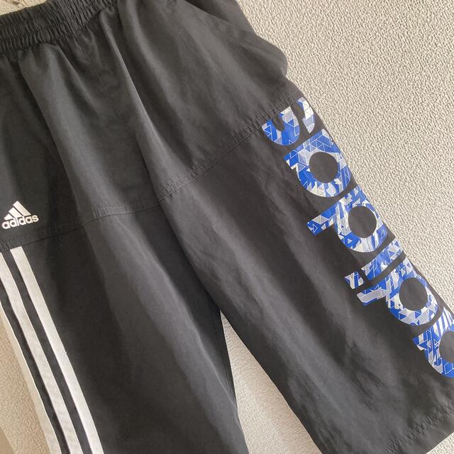 adidas(アディダス)のアディダスハーフパンツ　150 キッズ/ベビー/マタニティのキッズ服男の子用(90cm~)(パンツ/スパッツ)の商品写真