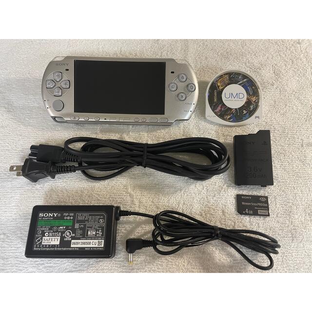 PlayStation Portable(プレイステーションポータブル)の☆良品☆ PSP-3000  ミスティックシルバー エンタメ/ホビーのゲームソフト/ゲーム機本体(携帯用ゲーム機本体)の商品写真