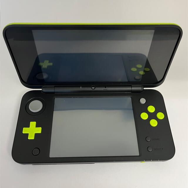 【すぐに遊べるフルセット】New 2DS LL　本体 ブラック×ライム＋各種