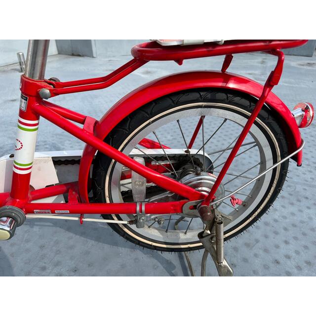 アサヒ(アサヒ)のアサヒサイクル 自転車 キッズ 16インチ ベスパ りんご 女の子 補助輪 キッズ/ベビー/マタニティの外出/移動用品(自転車)の商品写真
