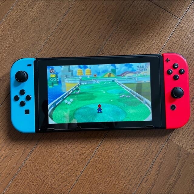 Nintendo Switch(ニンテンドースイッチ)の9/13ラクマ3%オフクーポンあり　Nintendo Switch 旧型 エンタメ/ホビーのゲームソフト/ゲーム機本体(家庭用ゲーム機本体)の商品写真