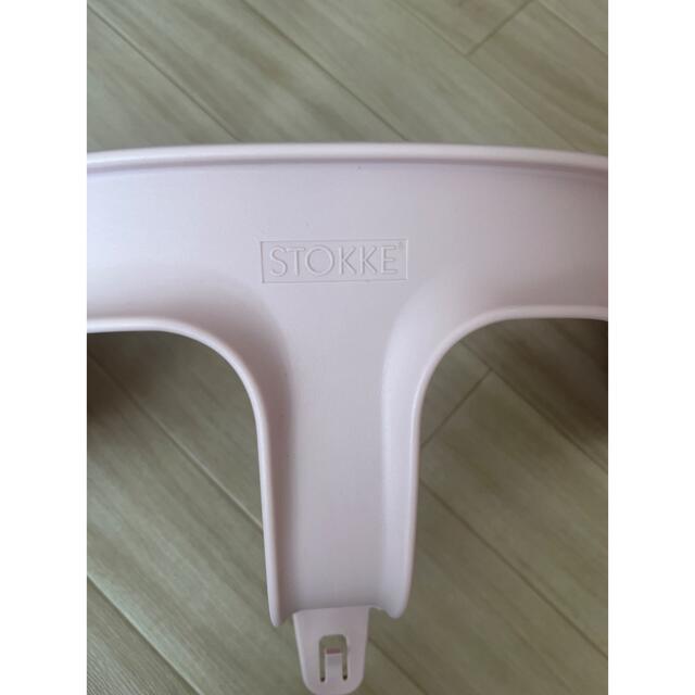 Stokke(ストッケ)のストッケ　トリップトラップ　ベビーセット　ペールピンク キッズ/ベビー/マタニティの寝具/家具(その他)の商品写真