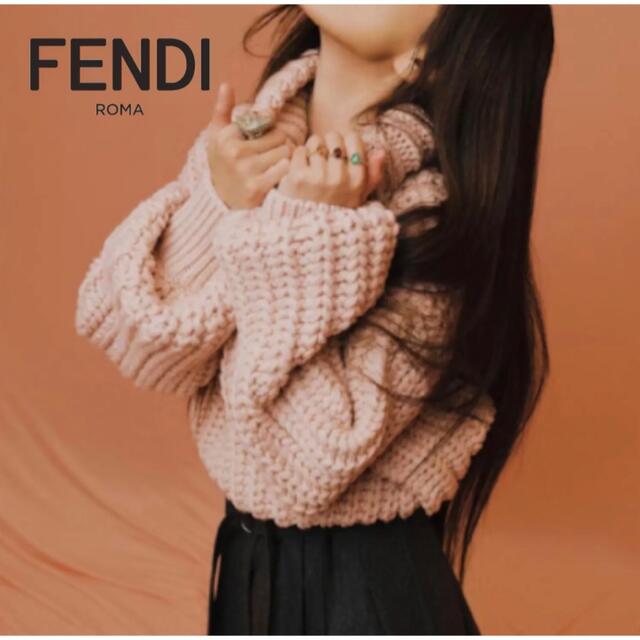 専用です✨FENDI❤️ロゴセーター