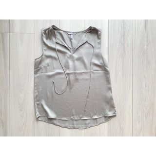 エイチアンドエム(H&M)のノースリーブ(カットソー(半袖/袖なし))