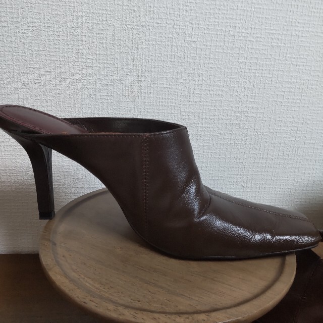 ZARA(ザラ)の✨美品✨ZARAレザーミュール レディースの靴/シューズ(ミュール)の商品写真