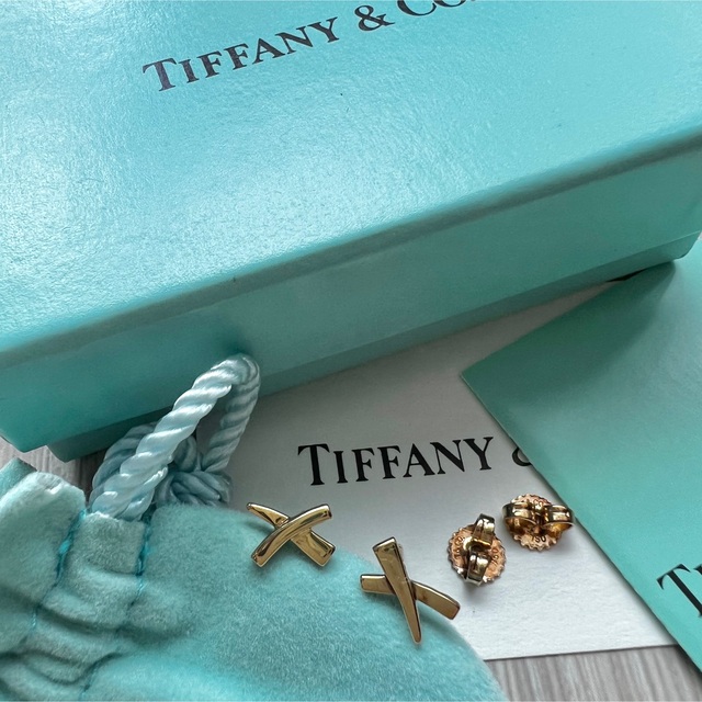 Tiffany & Co.(ティファニー)のTIFFANY & Co　パロマピカソ　キス　ピアス　750　K18 レディースのアクセサリー(ピアス)の商品写真