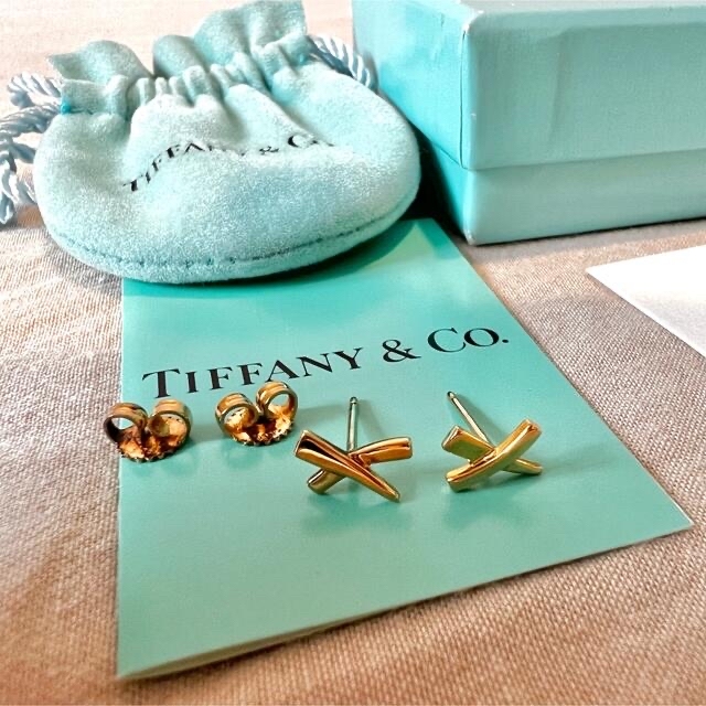 Tiffany & Co.(ティファニー)のTIFFANY & Co　パロマピカソ　キス　ピアス　750　K18 レディースのアクセサリー(ピアス)の商品写真