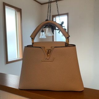 ルイヴィトン(LOUIS VUITTON)のルイヴィトンカプシーヌ(ショルダーバッグ)