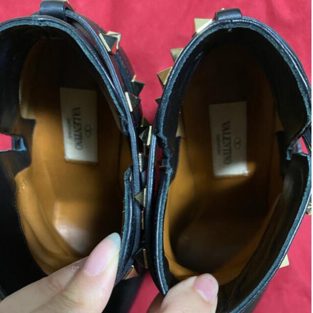 VALENTINO(ヴァレンティノ)のお取り置きVALENTINO  36 1/2 スタッズ ブーツ　23.5 レディースの靴/シューズ(ブーティ)の商品写真