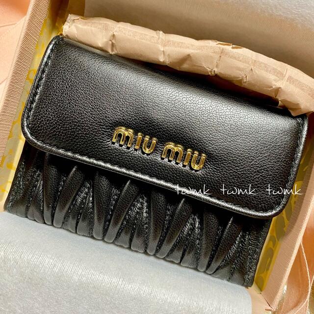 【値下げ不可】新品未使用　miumiu  カードケース　財布