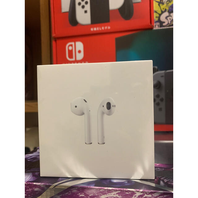 APPLE AirPods with Charging Case MV7N2J/