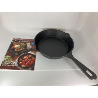 【未使用品】　スキレット　キャンプ用品　キッチングッズ(鍋/フライパン)