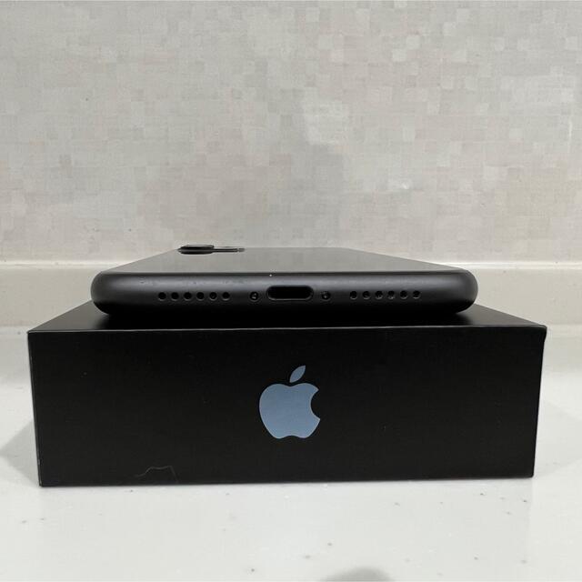 iPhone(アイフォーン)のiPhone11 　128GB ブラック　SIMフリー スマホ/家電/カメラのスマートフォン/携帯電話(スマートフォン本体)の商品写真