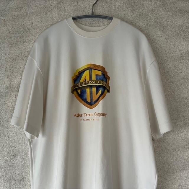 アダエラ　Tシャツ