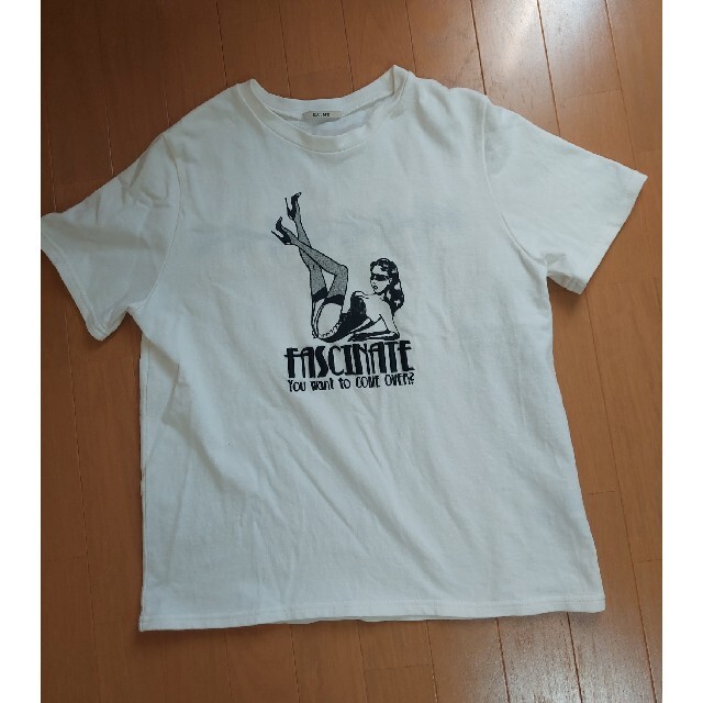 EATME(イートミー)のEATME Tシャツ レディースのトップス(Tシャツ(半袖/袖なし))の商品写真