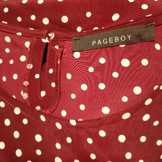 PAGEBOY(ページボーイ)のPAGEBOY ページボーイ 中古品　ワンピース　トップス　水玉　ドット柄 赤色 レディースのワンピース(ひざ丈ワンピース)の商品写真