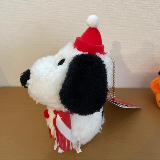 SNOOPY(スヌーピー)のスヌーピー   お手玉マスコット　＆　ゆきだるま　キーチェーン　新品 エンタメ/ホビーのおもちゃ/ぬいぐるみ(キャラクターグッズ)の商品写真