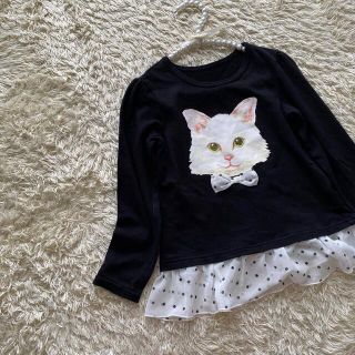 フェリシモ(FELISSIMO)の【美品】フェリシモ　猫部　長袖　カットソー　フリル　ドット　プリント　猫　レア(Tシャツ/カットソー)