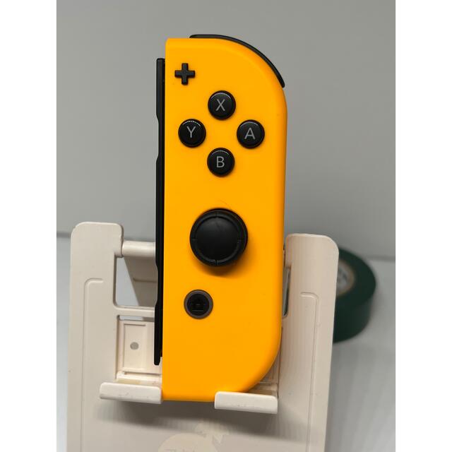 Nintendo Switch(ニンテンドースイッチ)の人気カラー（パープル•オレンジ）Switch  ジョイコン　完品セット エンタメ/ホビーのゲームソフト/ゲーム機本体(家庭用ゲーム機本体)の商品写真