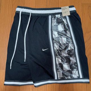 新品!NIKE DRI-FIT Baskatetball Half Pants