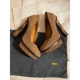 フェンディ(FENDI)のFENDIフェンディパンプス　美品(23cm)(ハイヒール/パンプス)