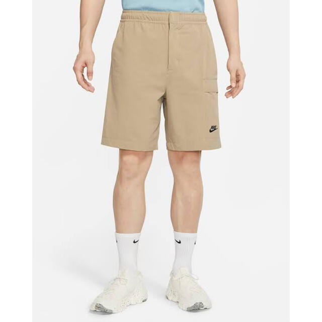 NIKE(ナイキ)の新品！NIKE NSW Utility Short Pants Beige メンズのパンツ(ショートパンツ)の商品写真