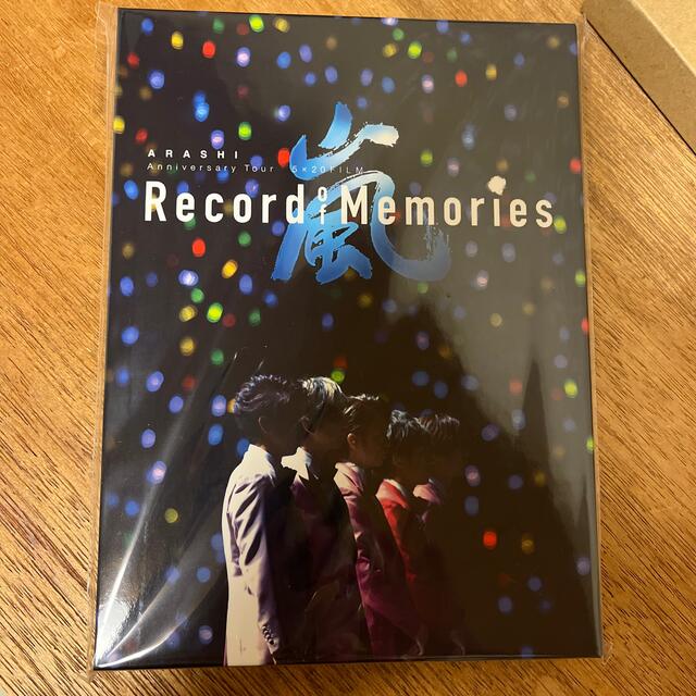 嵐(アラシ)のARASHI Record of Memories 嵐FC限定盤 Blu-ray エンタメ/ホビーのDVD/ブルーレイ(アイドル)の商品写真