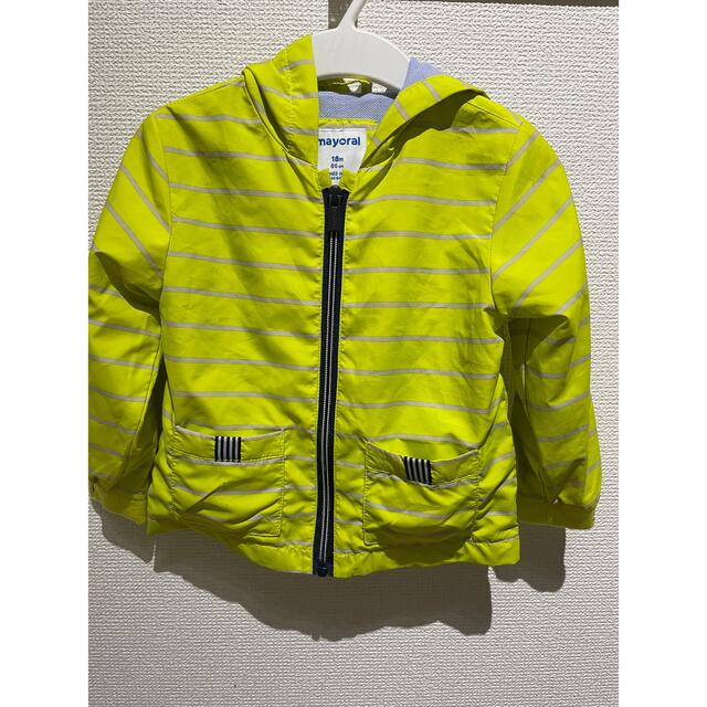 PETIT BATEAU(プチバトー)のマヨラルmayoralフード付ウィンドブレーカージャンパー キッズ/ベビー/マタニティのキッズ服男の子用(90cm~)(ジャケット/上着)の商品写真