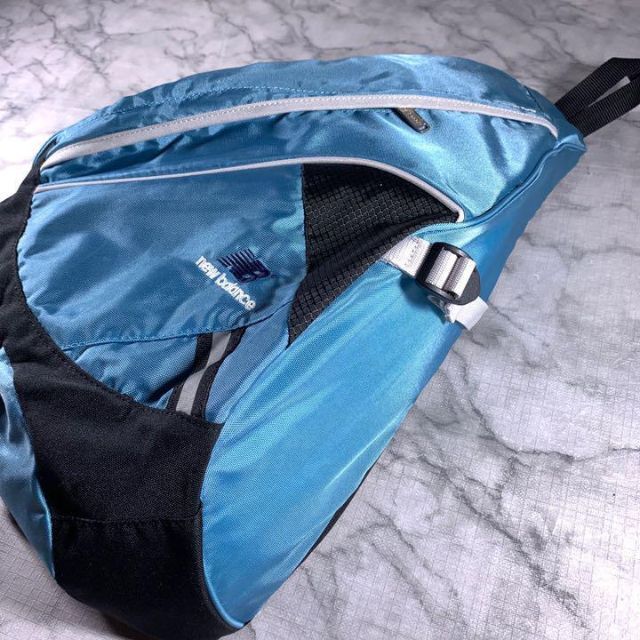 New Balance(ニューバランス)のOLD 90s ニューバランス ワンショルダー スリング ボディバッグ y2k メンズのバッグ(ショルダーバッグ)の商品写真