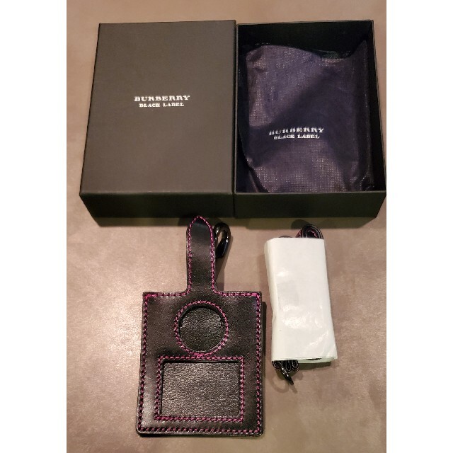 BURBERRY BLACK LABEL(バーバリーブラックレーベル)のボム様専用　BURBERRY　iPodケース スマホ/家電/カメラのスマホ/家電/カメラ その他(その他)の商品写真