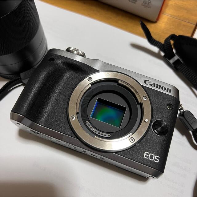 Canon(キヤノン)の初心者向け　Canon EOS M6 レンズキット　おまけ スマホ/家電/カメラのカメラ(ミラーレス一眼)の商品写真