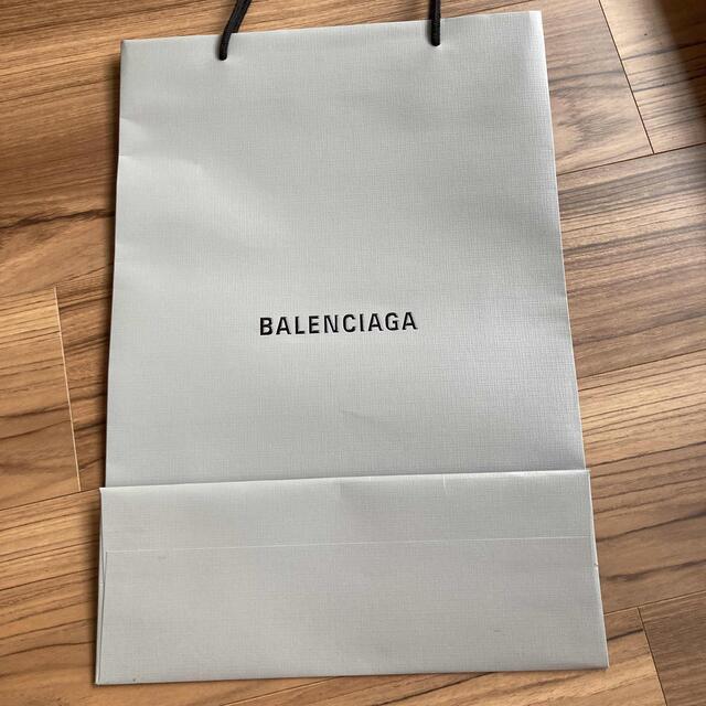 Balenciaga(バレンシアガ)のショッパー 紙袋 ショップ袋　バレンシアガ　ハイブランド　BALENCIAGA レディースのバッグ(ショップ袋)の商品写真