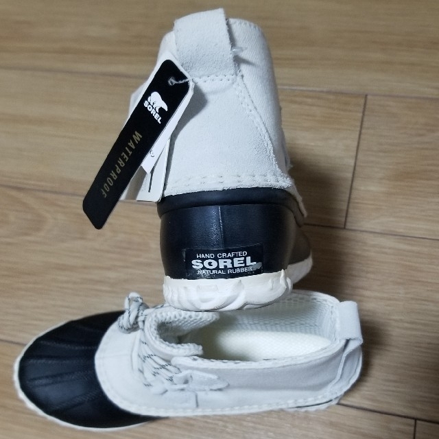 SOREL(ソレル)の未使用　訳あり　ソレル レインブーツ ショートブーツ 防水 24cm レディースの靴/シューズ(ブーツ)の商品写真