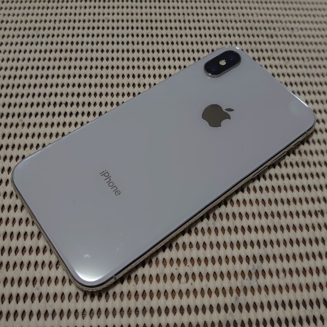 完動品SIMフリーiPhoneX本体64GBシルバーDOCOMO判定