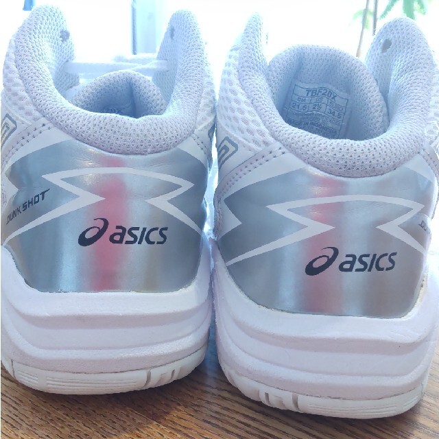 asics(アシックス)のアシックス　ASICS　バスケットシューズ　21.5　バッシュ スポーツ/アウトドアのスポーツ/アウトドア その他(バスケットボール)の商品写真