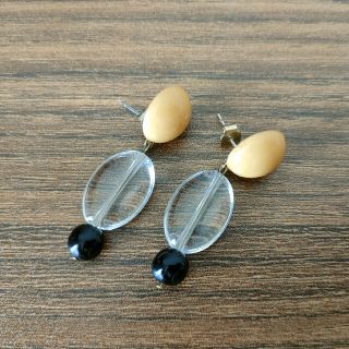 ピアス(ピアス)