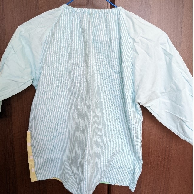 こども用スモック（110）2枚セット キッズ/ベビー/マタニティのキッズ服女の子用(90cm~)(その他)の商品写真